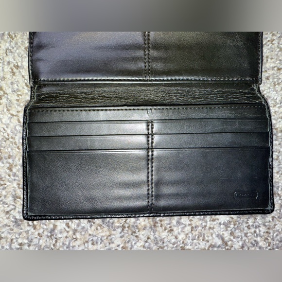Coach black fold over snap wallet - Picture 11 of 12